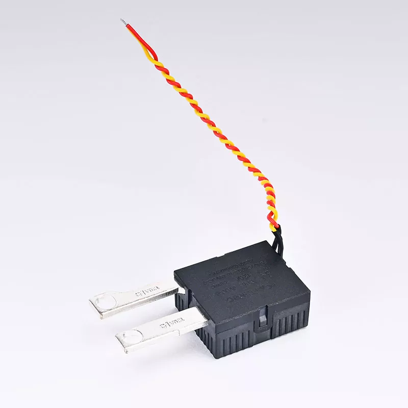 120A driefasig wandgemonteerd vergrendelingsrelais 120A driefasig wandgemonteerd vergrendelingsrelais